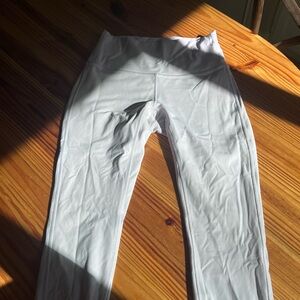 Light purple Lululemon leggings